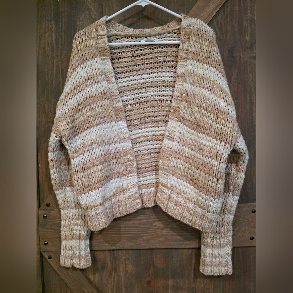 American Eagle Chunky Oversized Knit Cardigan Size Small